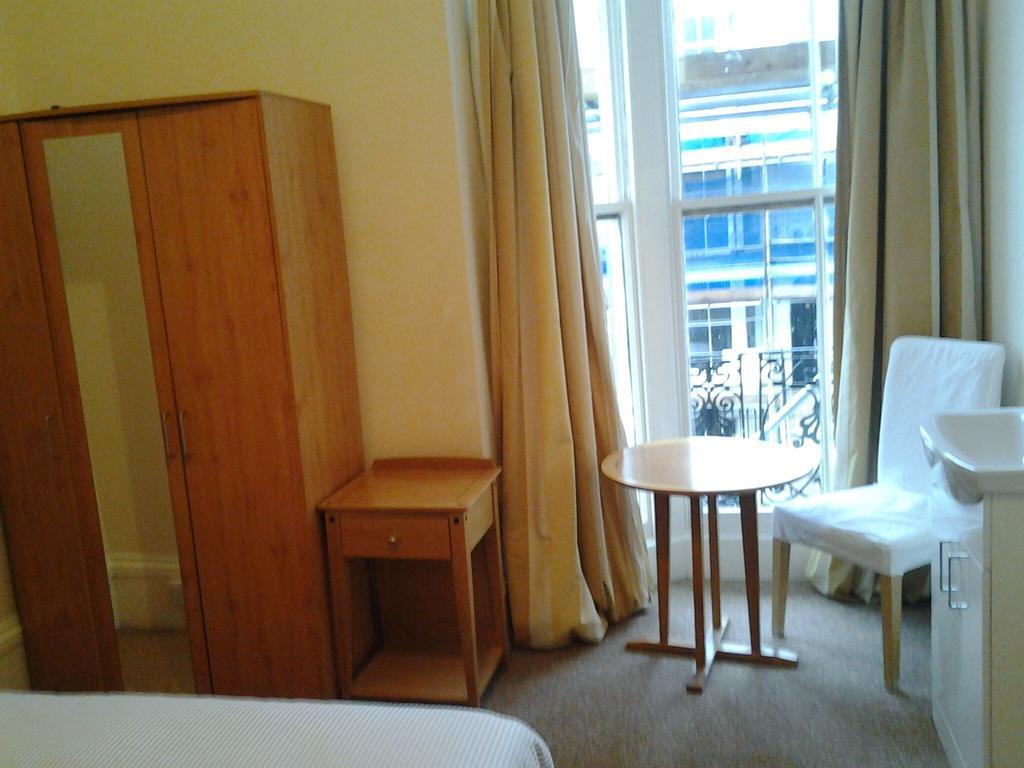 Sterling House Hotel Eastbourne Quarto foto