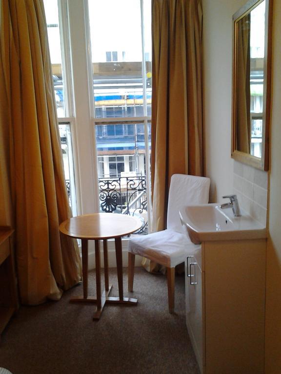 Sterling House Hotel Eastbourne Quarto foto